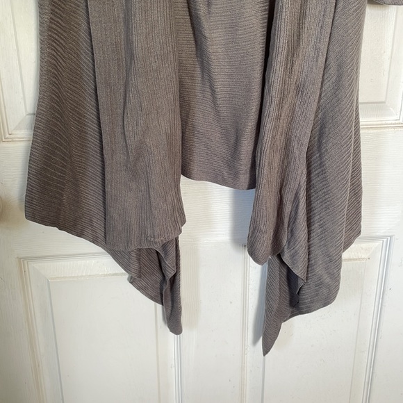 Ashley Stewart grey beige 3/4 sleeve acrylic open cardigan plus 14/16 point hems - Picture 5 of 17